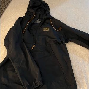LL Bean Woman’s Mountain Classic Anorak